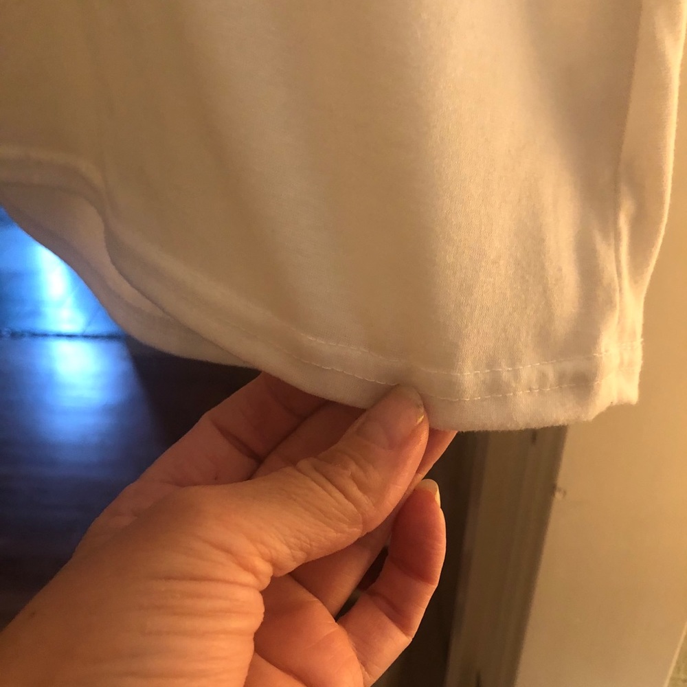 V neck Tee - Picture 4 of 6